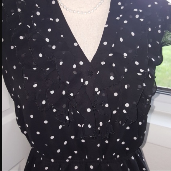 SOLD Worthington black dress with white polka dots - Picture 5 of 7